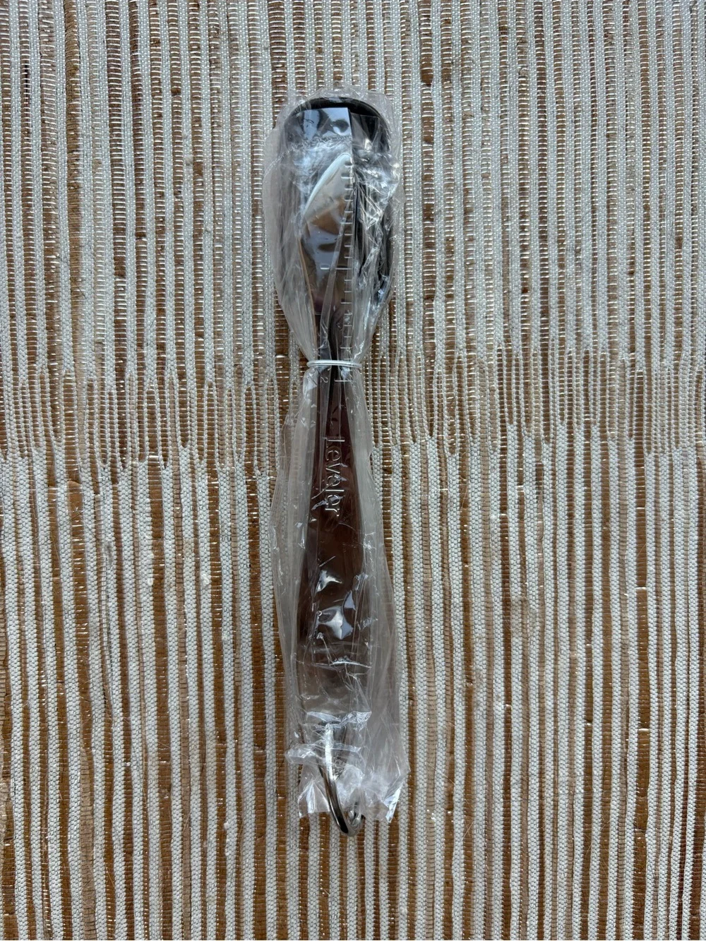 NWT Stainless Steel Measuring Spoons Set with Leveler
